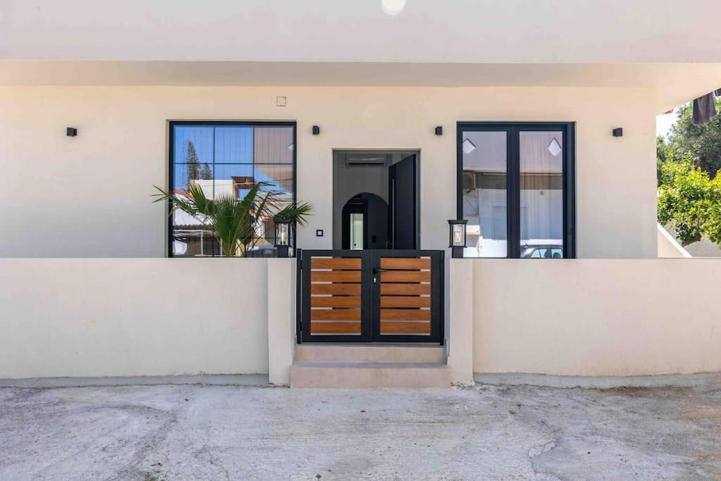 Nikole Cottage House By The Sea Kokkini Hani Exterior photo